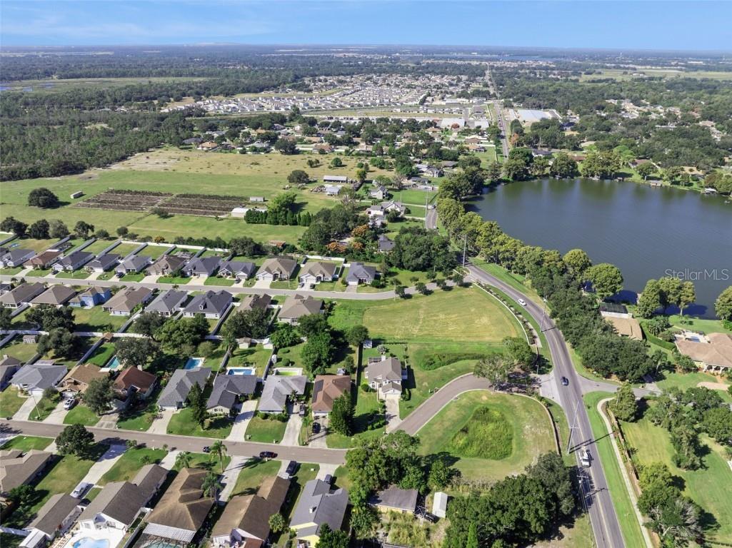 502 Little Lake Court Winter Haven FL 33884 P4936791 image8