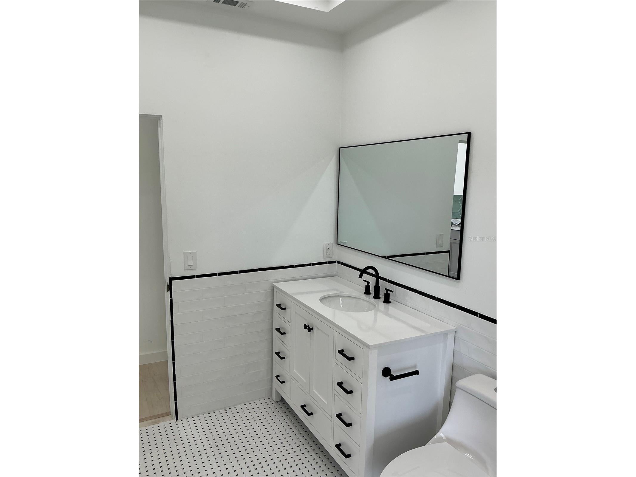 502 Magellan Drive Sarasota FL 34243 A4694830 image47