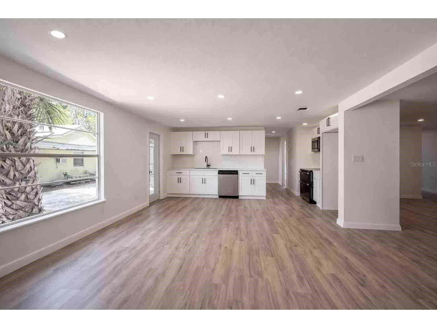 502 NW Crystal Street Crystal River FL 34428 TB8485833 image5