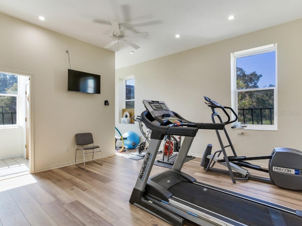 502 S Florida Avenue #145 Tarpon Springs FL 34689 TB8449998 image54