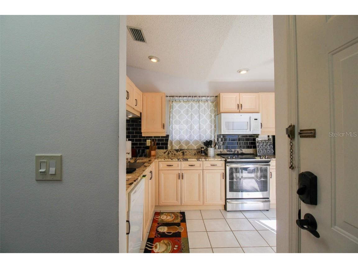 502 Sanderling Circle Bradenton FL 34209 A4552588 image16