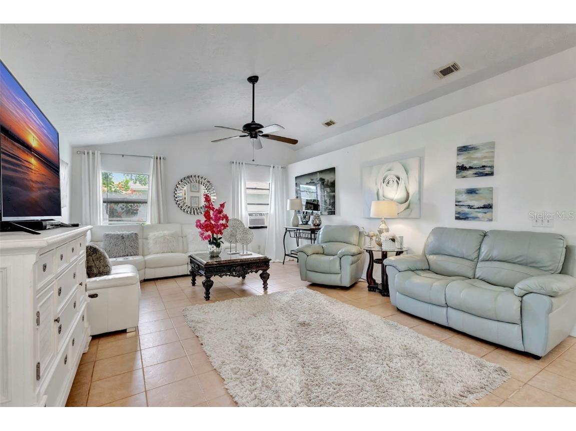 502 SE Guava Terrace Port Saint Lucie FL 34983 OM703532 image22