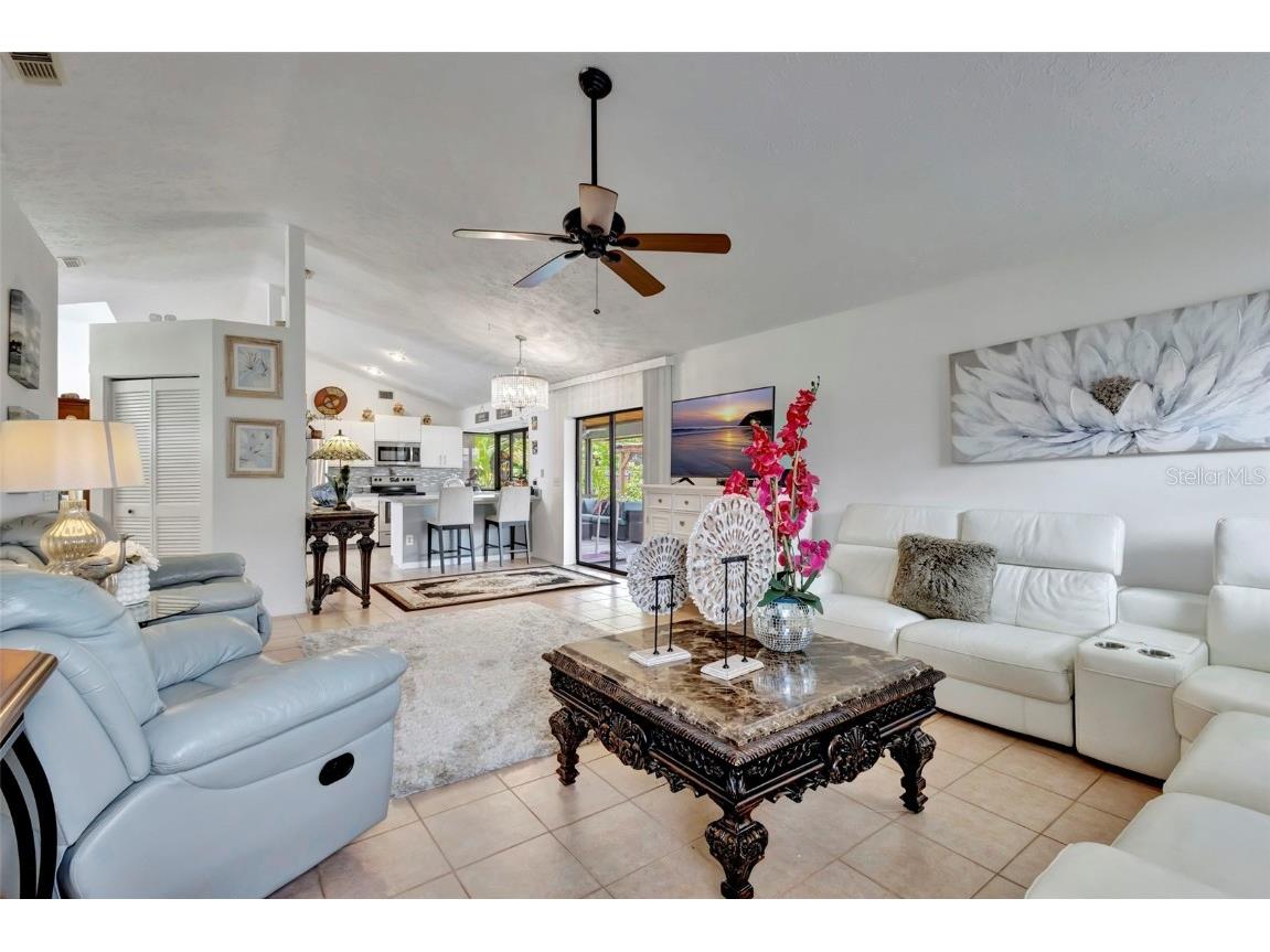 502 SE Guava Terrace Port Saint Lucie FL 34983 OM703532 image23