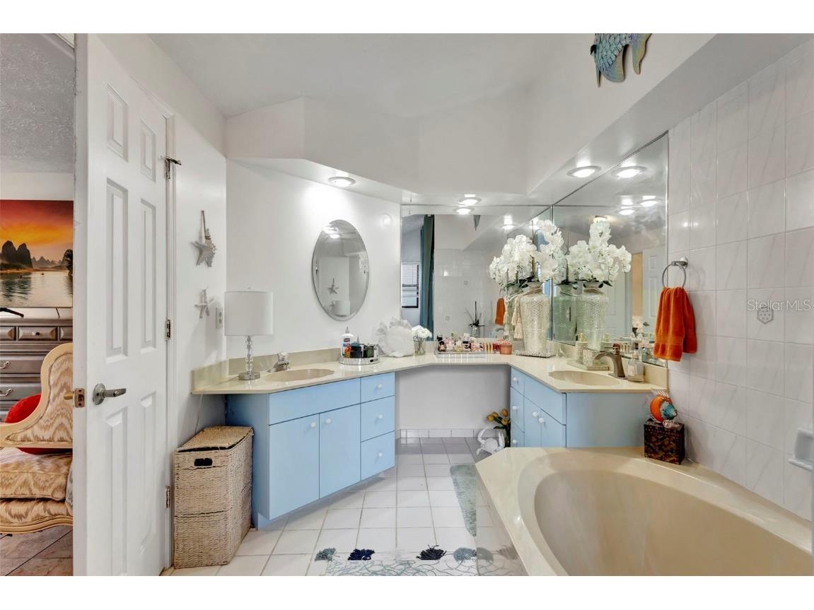 502 SE Guava Terrace Port Saint Lucie FL 34983 OM703532 image38