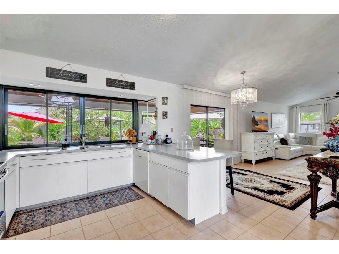 502 SE Guava Terrace Port Saint Lucie FL 34983 OM703532 image41