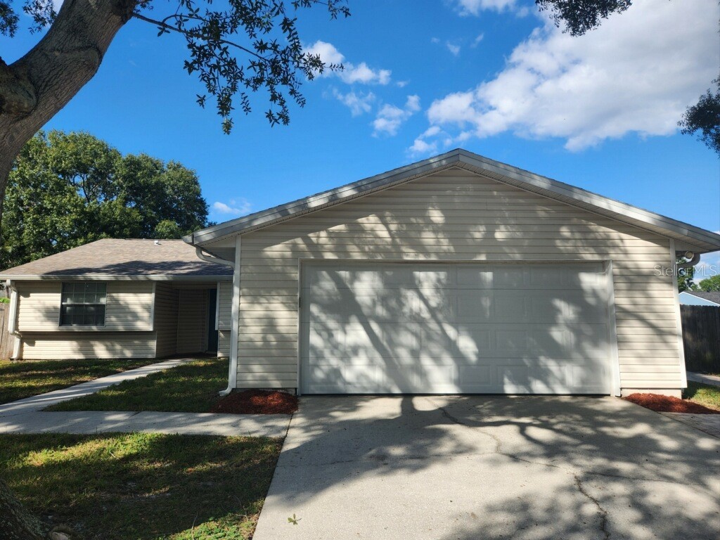 502 Timber Bay Circle W Oldsmar FL 34677 U8219117 image1