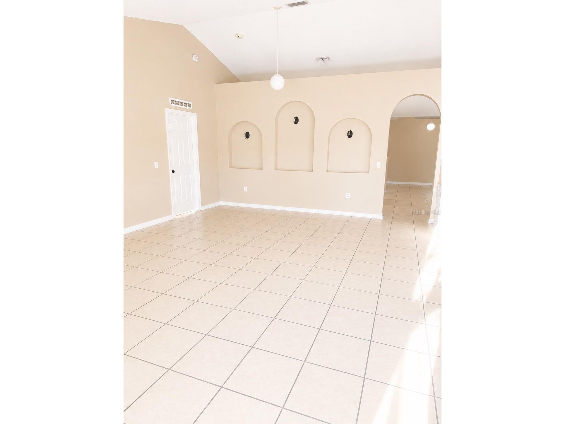 502 Woodland Creek Boulevard Kissimmee FL 34744 O6404452 image2