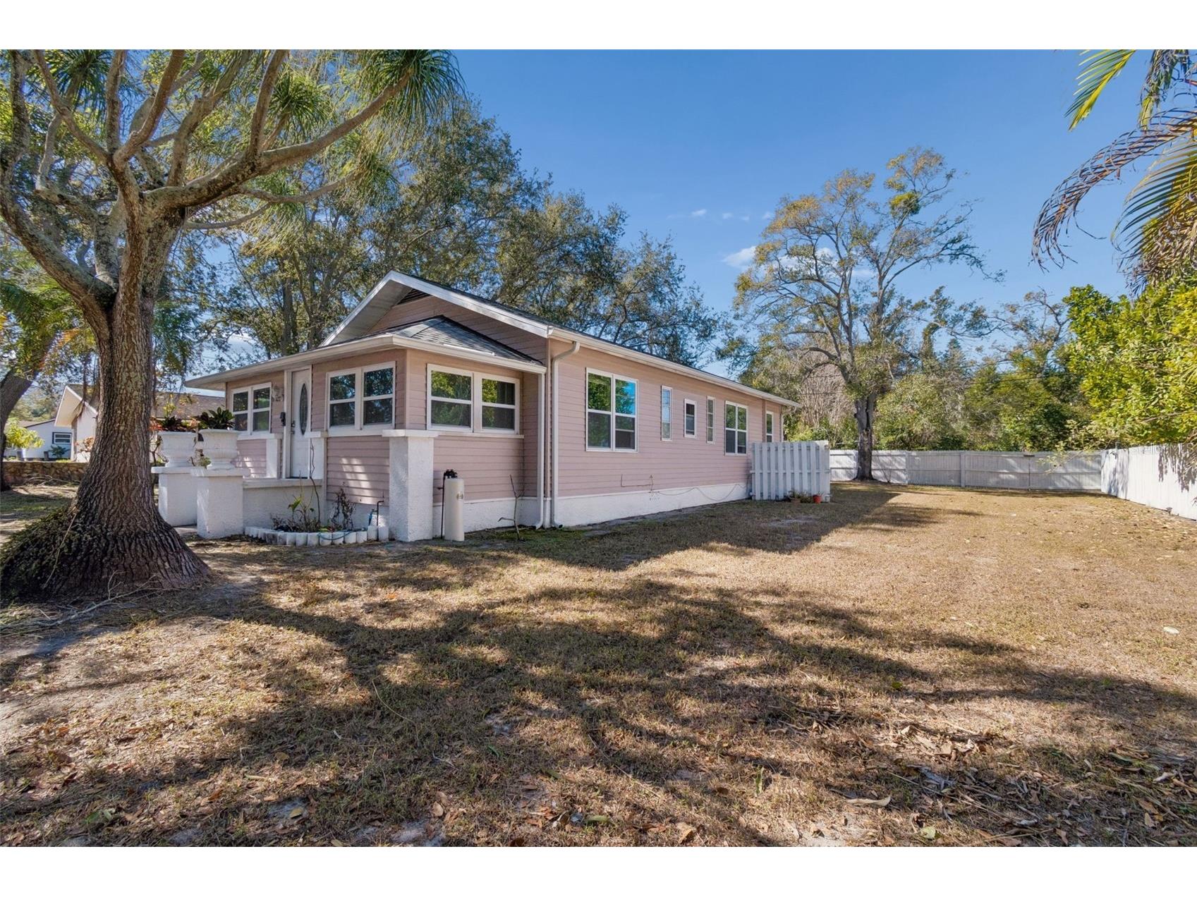 5020 16th Street N Saint Petersburg FL 33703 TB8475063 image23