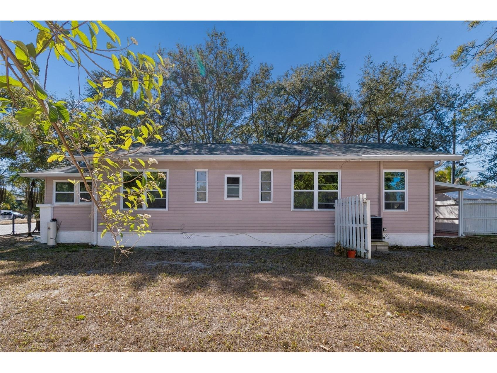 5020 16th Street N Saint Petersburg FL 33703 TB8475063 image24