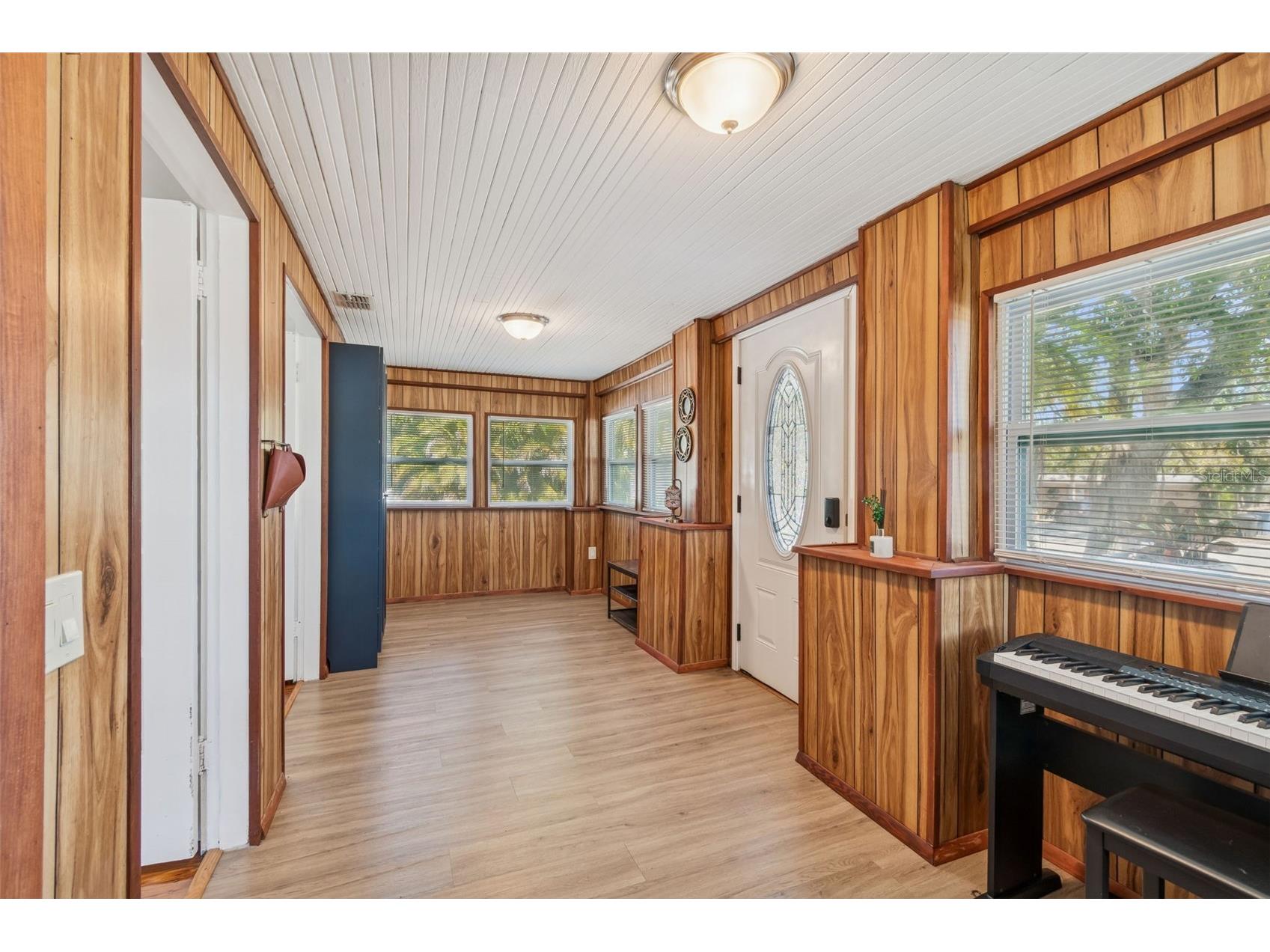 5020 16th Street N Saint Petersburg FL 33703 TB8475063 image6