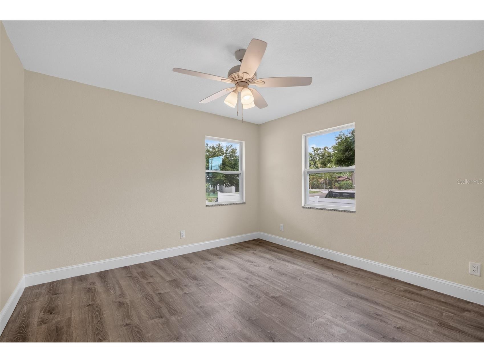 5020 22nd Street N Saint Petersburg FL 33714 TB8526127 image20