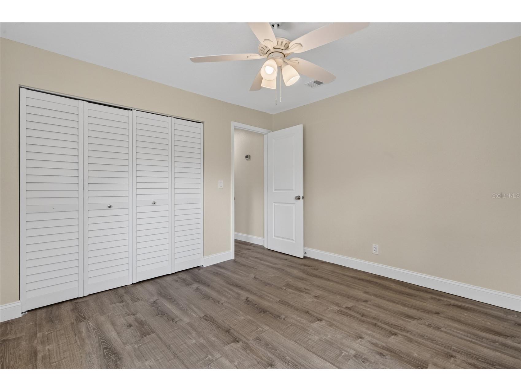 5020 22nd Street N Saint Petersburg FL 33714 TB8526127 image21