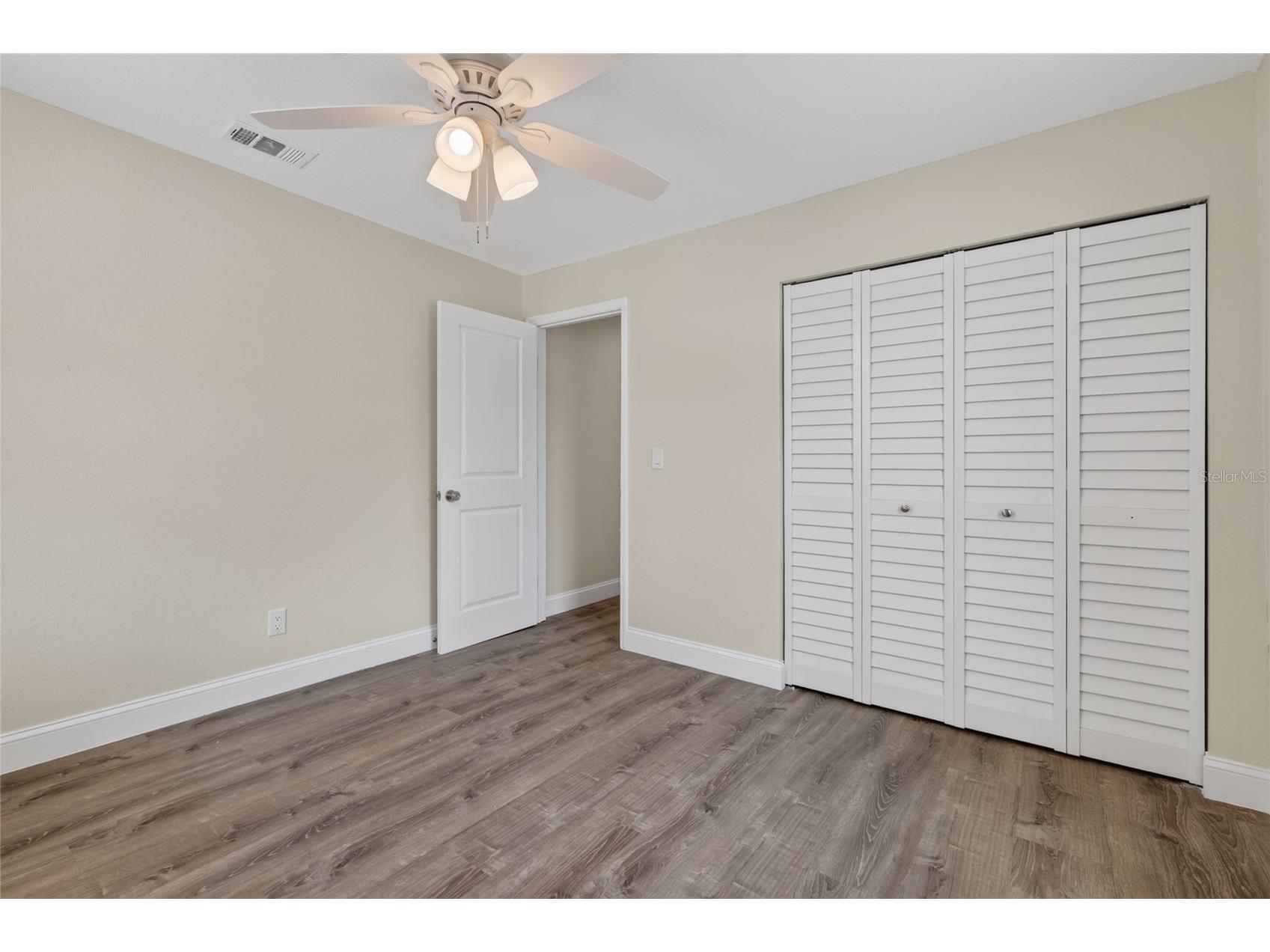 5020 22nd Street N Saint Petersburg FL 33714 TB8526127 image25