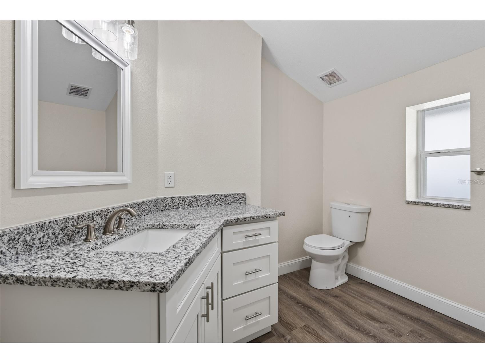 5020 22nd Street N Saint Petersburg FL 33714 TB8526127 image26