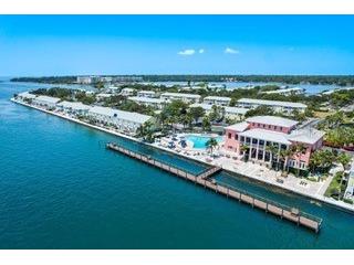 5020 Beach Drive SE #D Saint Petersburg FL 33705 TB8421294 image36