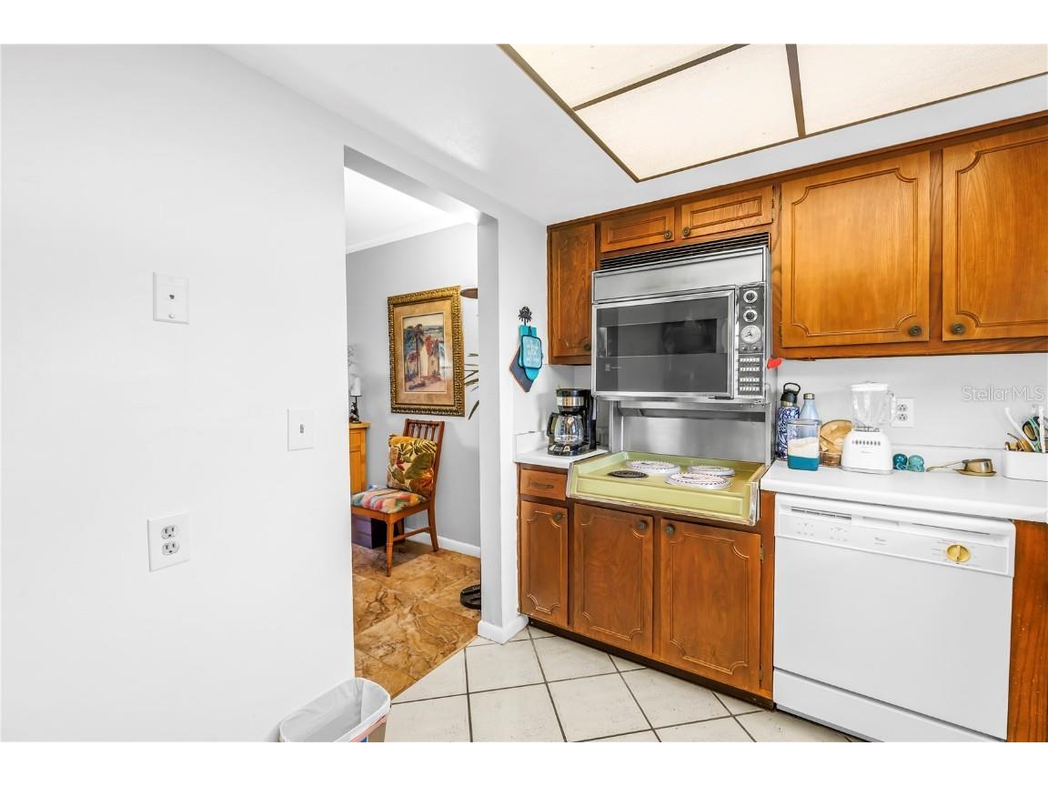 5020 Brittany Drive S #124 Saint Petersburg FL 33715 TB8451233 image15