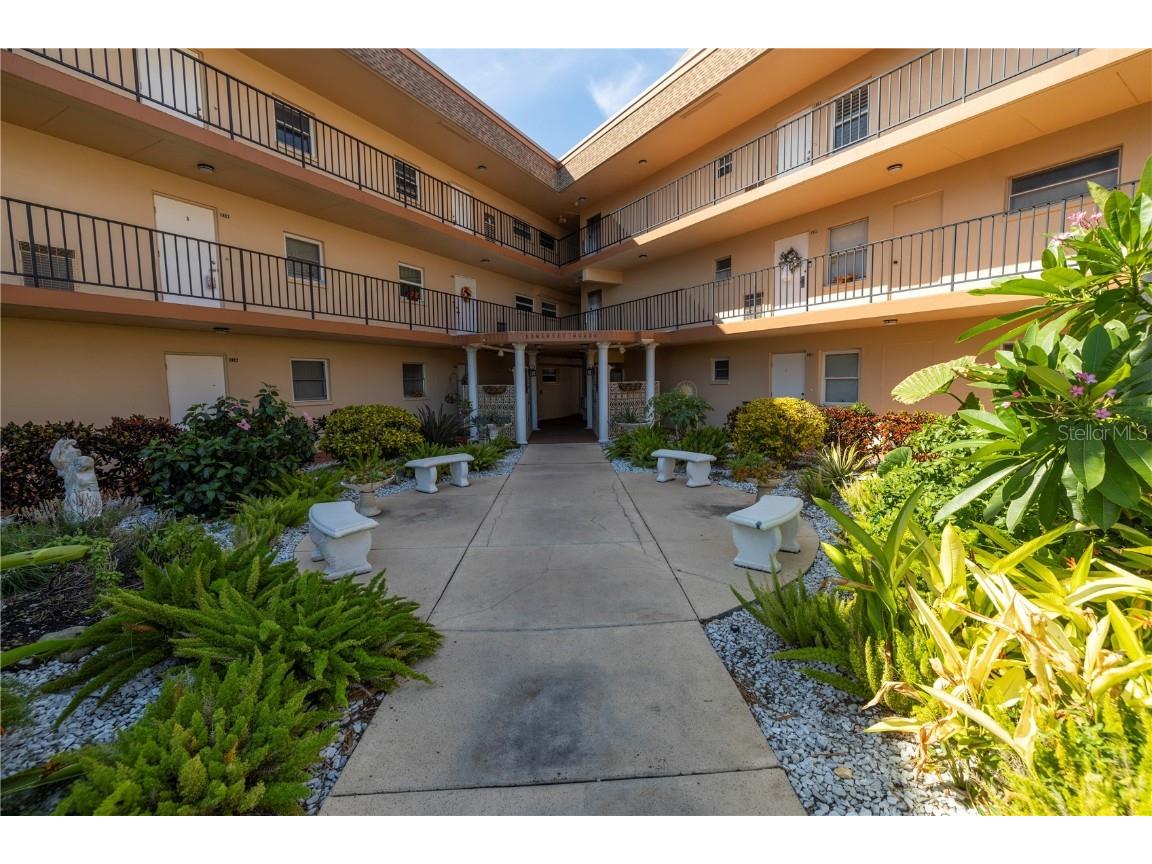 5020 Brittany Drive S #124 Saint Petersburg FL 33715 TB8451233 image50