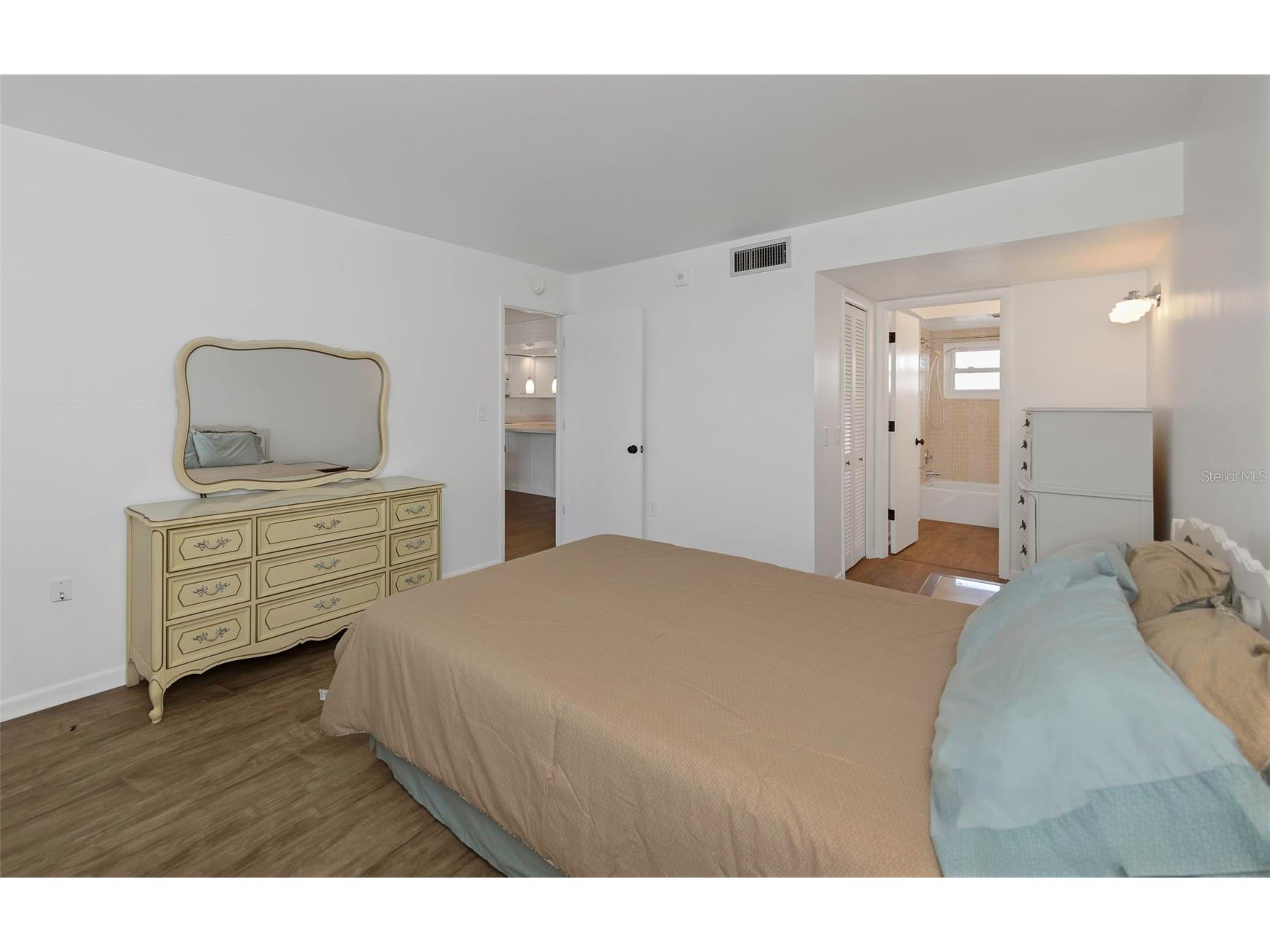 5020 Brittany Drive S #224 Saint Petersburg FL 33715 - GULF OF AMERICA/BOCA CIEGA BAY TB8463101 image18