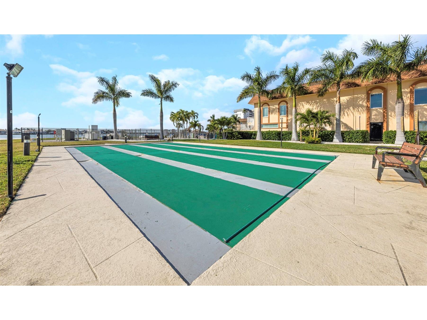 5020 Brittany Drive S #224 Saint Petersburg FL 33715 - GULF OF AMERICA/BOCA CIEGA BAY TB8463101 image43