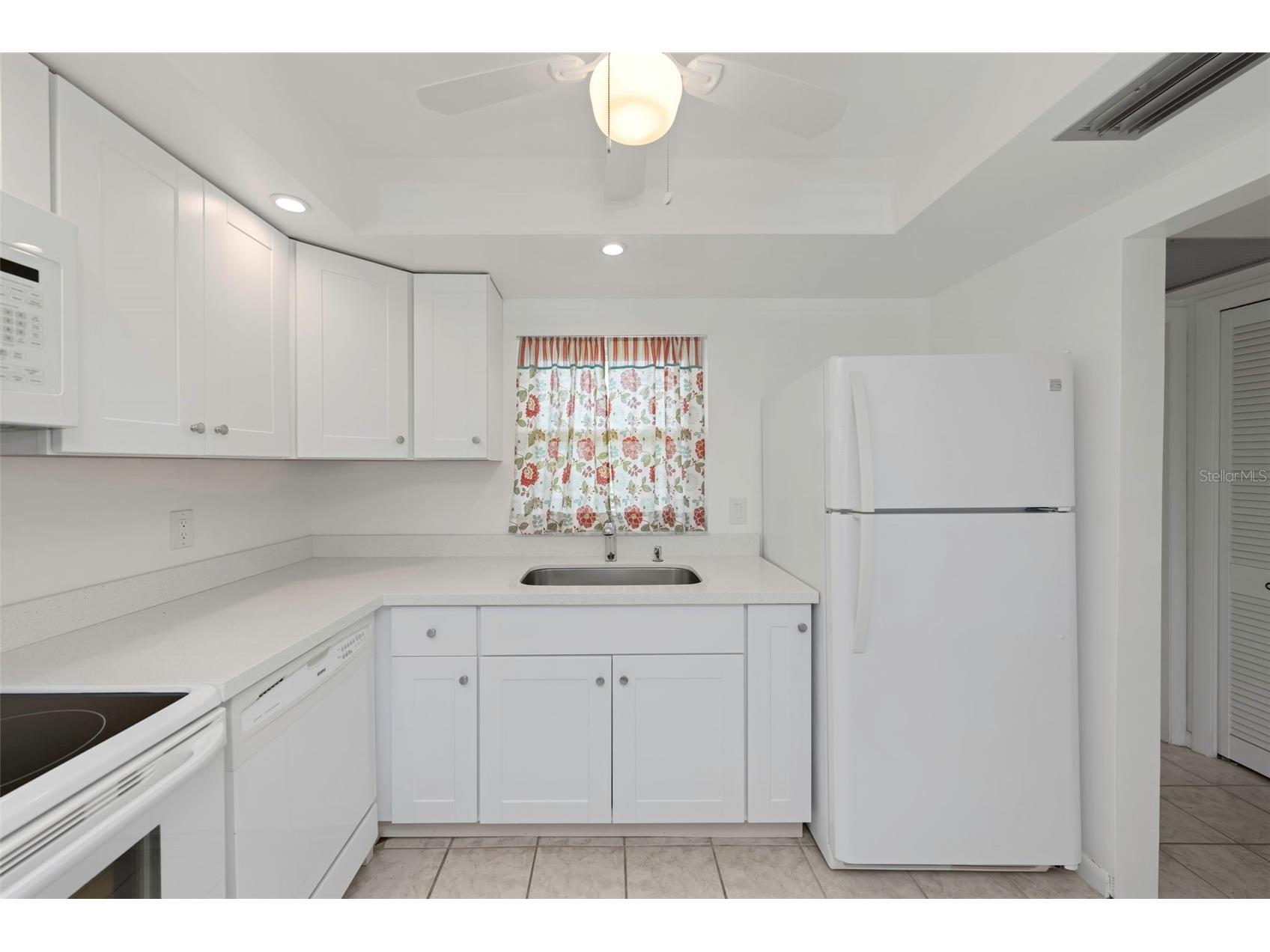 5020 Brittany Drive S #224 Saint Petersburg FL 33715 - GULF OF AMERICA/BOCA CIEGA BAY TB8463101 image8