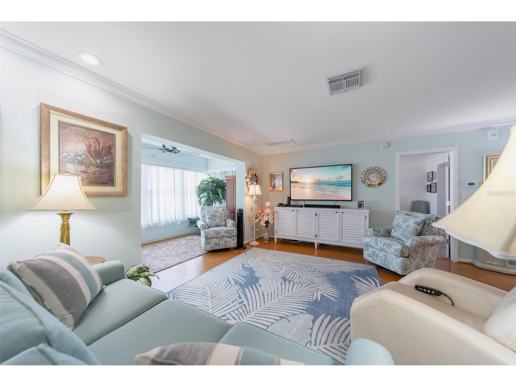 5020 Brittany Drive S #324 Saint Petersburg FL 33715 C7520025 image5