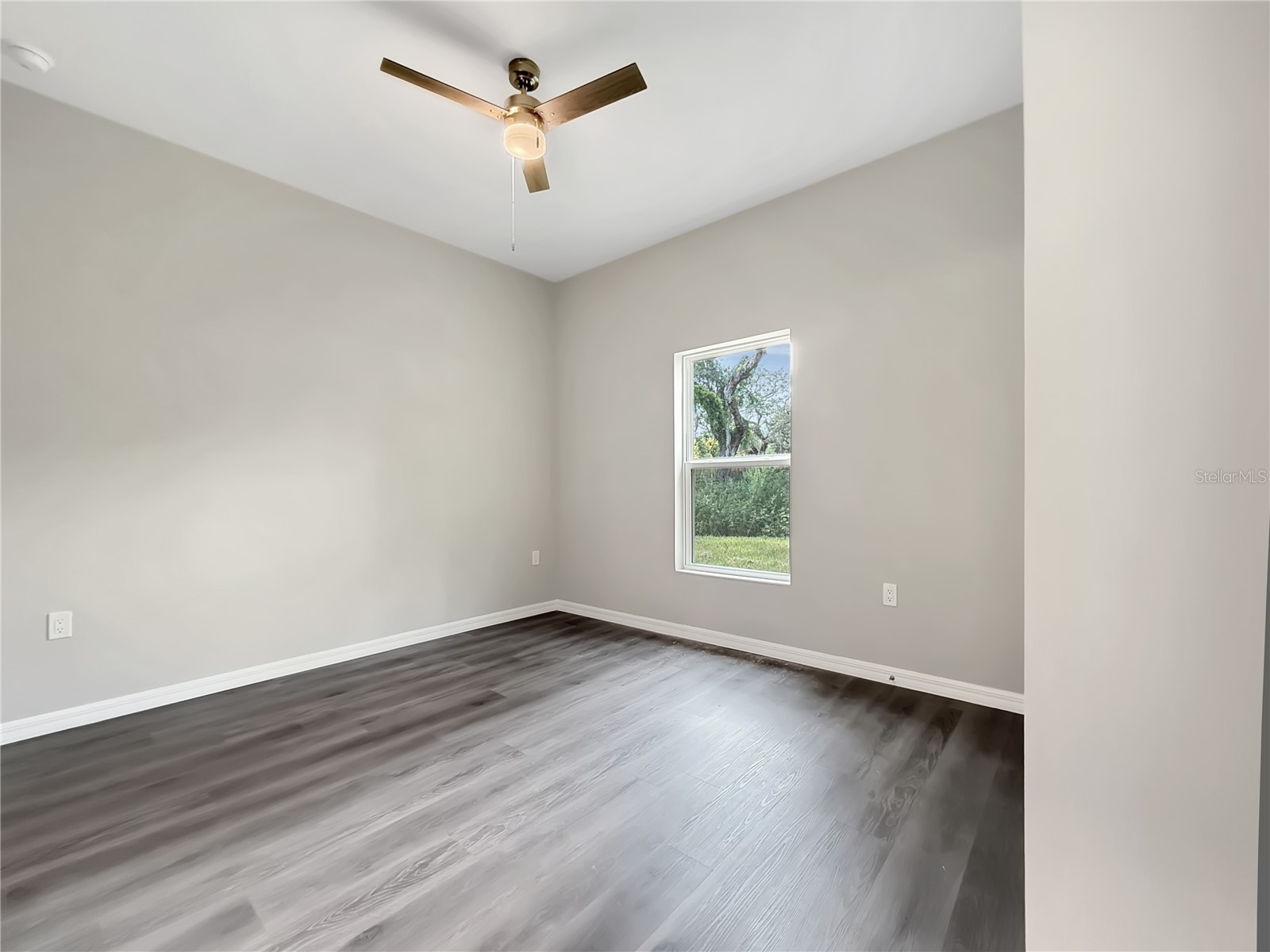 5020 Finders Court Tampa FL 33617 TB8517552 image10