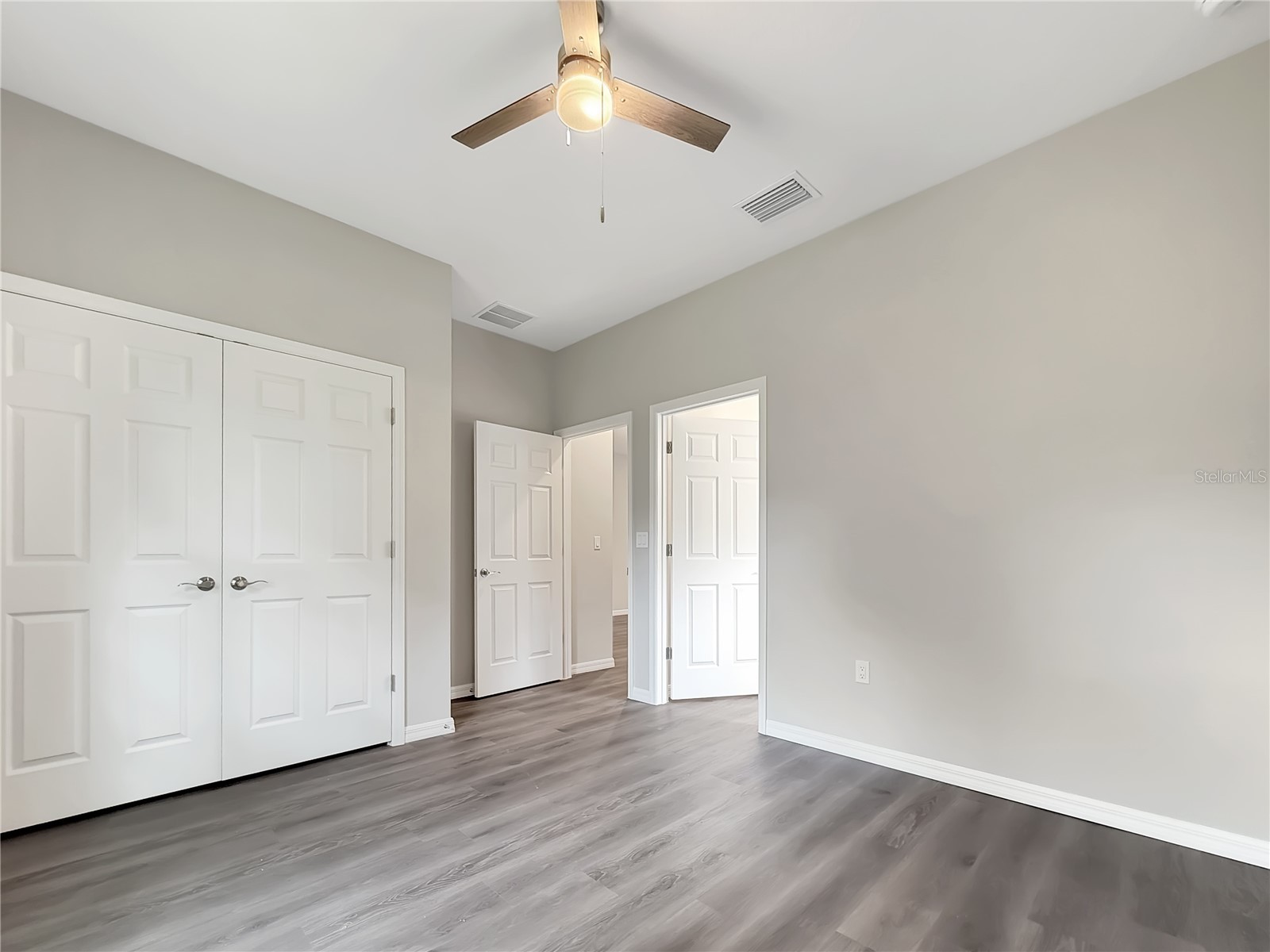 5020 Finders Court Tampa FL 33617 TB8517552 image11