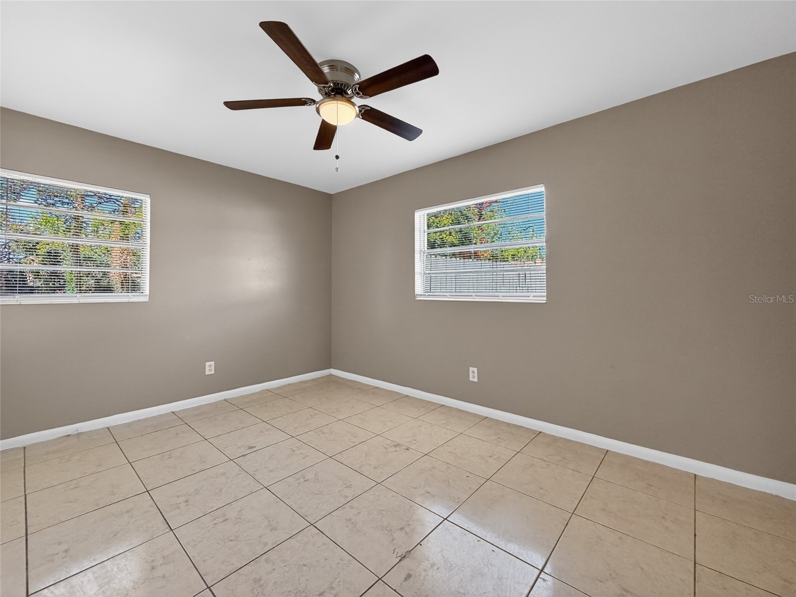 5020 Londonderry Boulevard Orlando FL 32808 O6407494 image15