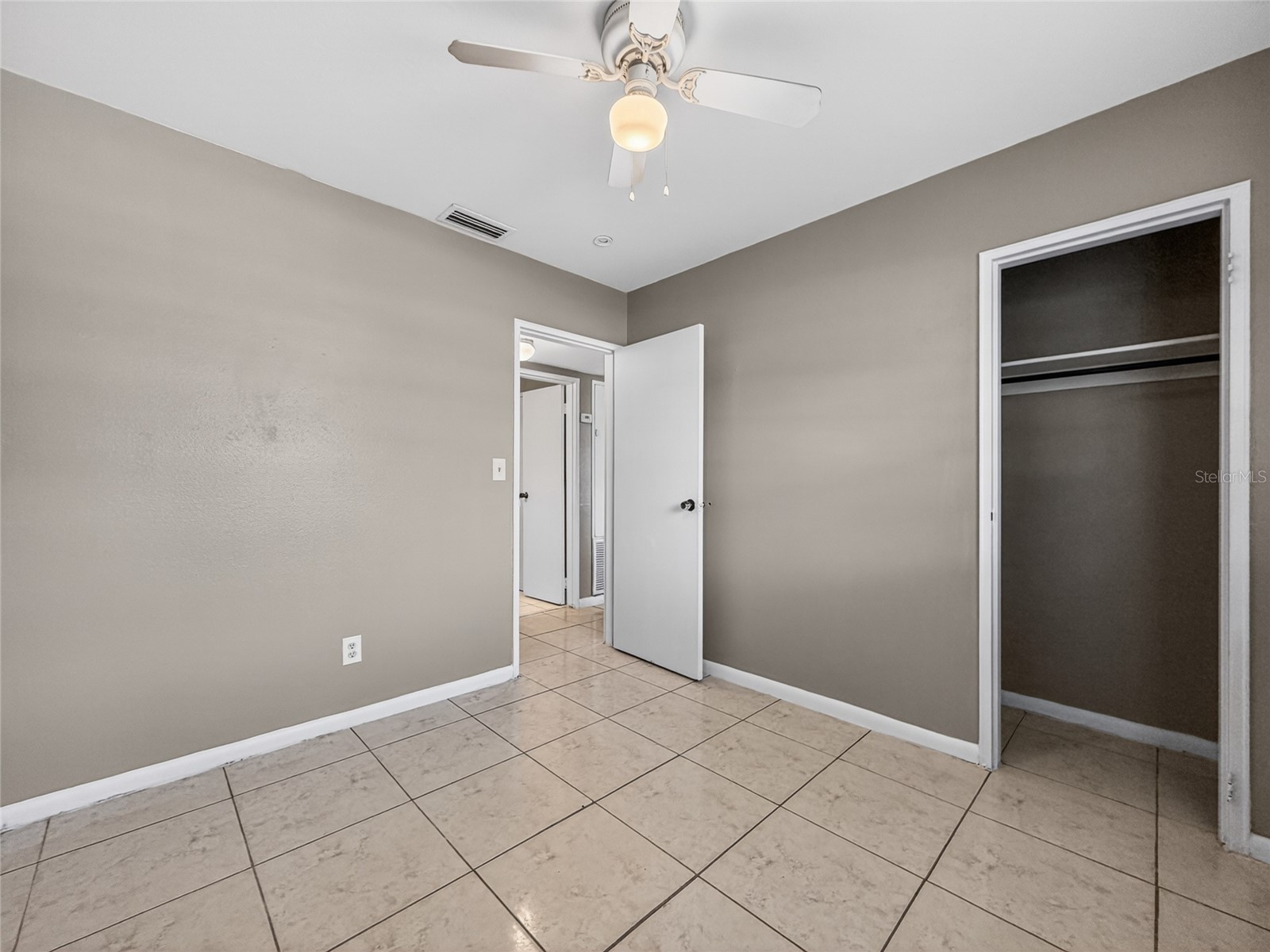 5020 Londonderry Boulevard Orlando FL 32808 O6407494 image24