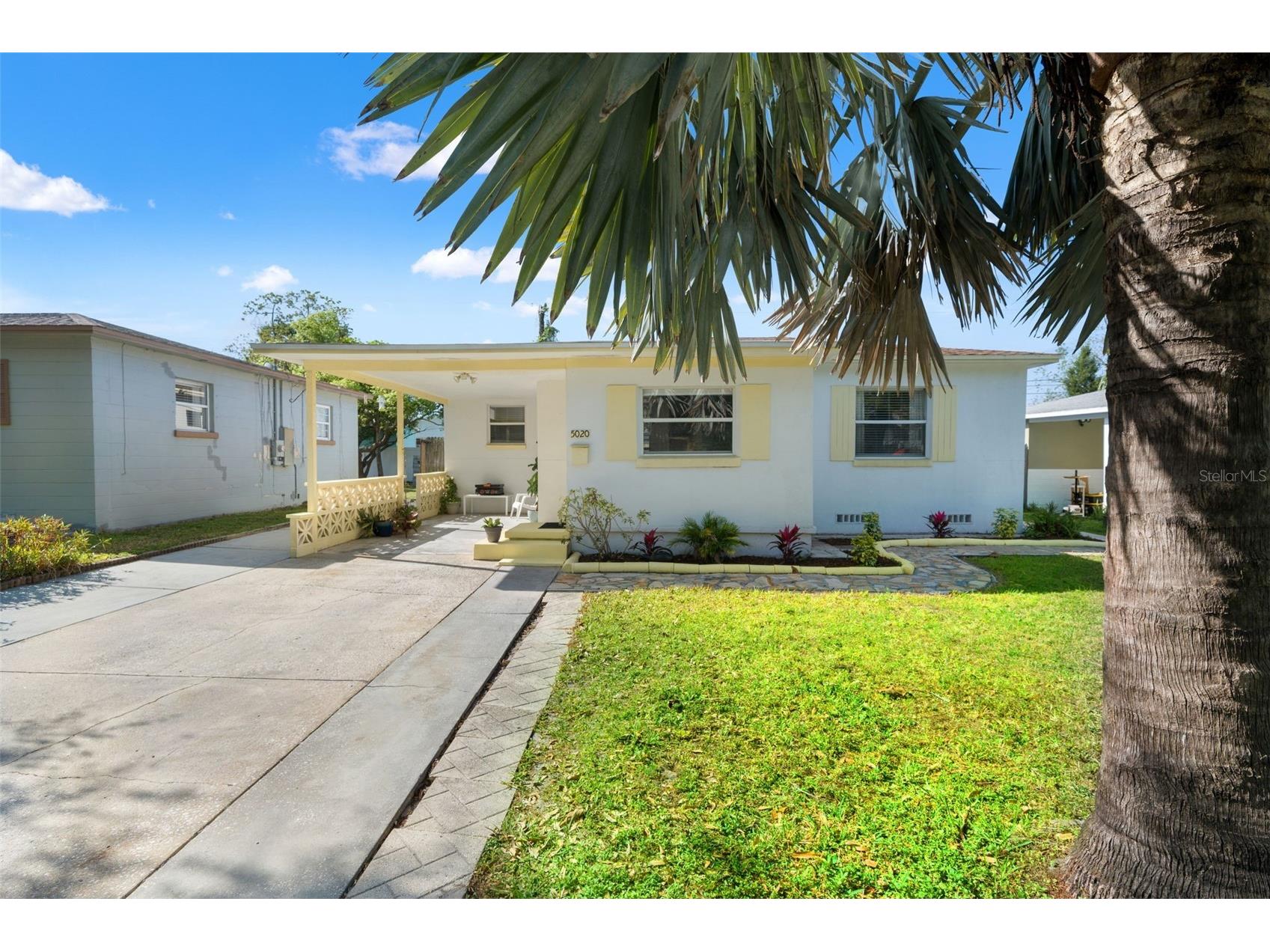 5020 Oxford Avenue N Saint Petersburg FL 33710 TB8493031 image1