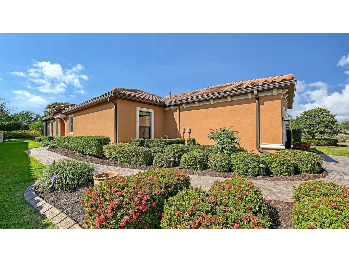 5020 Savona Run Lakewood Ranch FL 34211 A4672556 image5