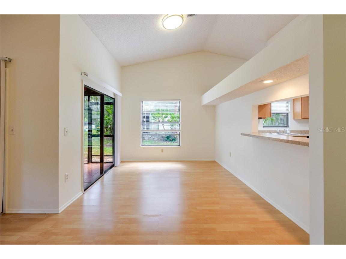5021 Barrington Circle #302 Sarasota FL 34234 A4663516 image12