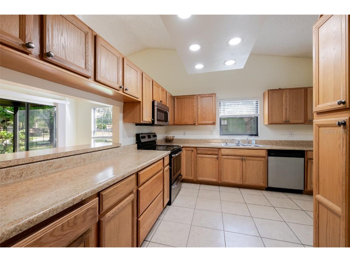 5021 Barrington Circle #302 Sarasota FL 34234 A4663516 image15