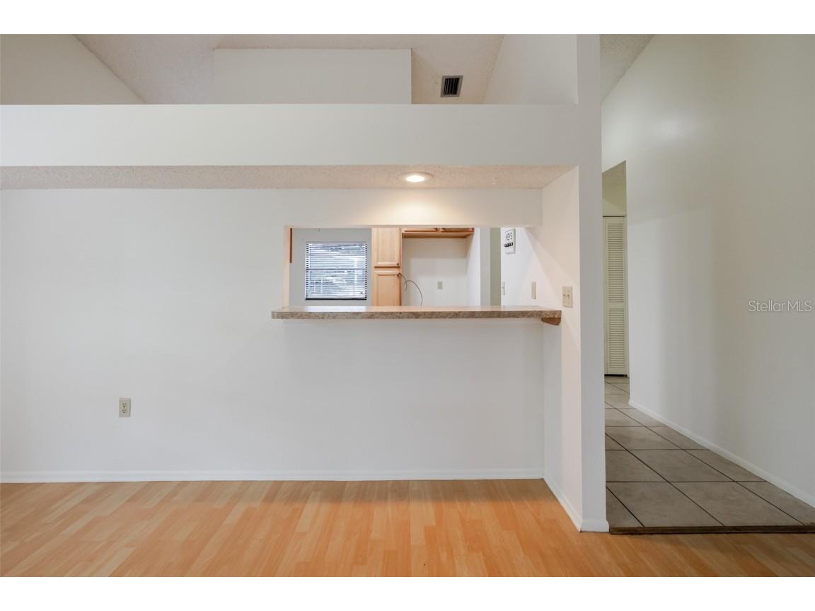 5021 Barrington Circle #302 Sarasota FL 34234 A4663516 image16