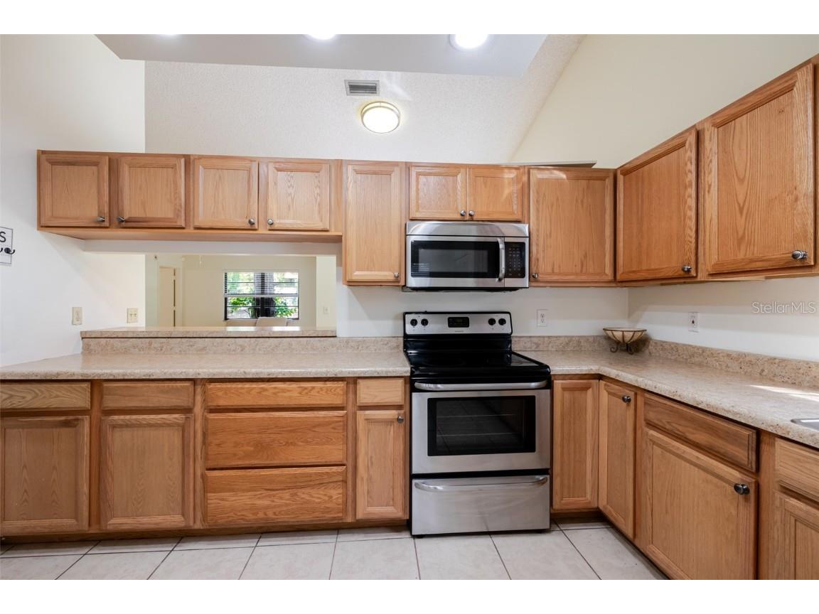 5021 Barrington Circle #302 Sarasota FL 34234 A4663516 image17