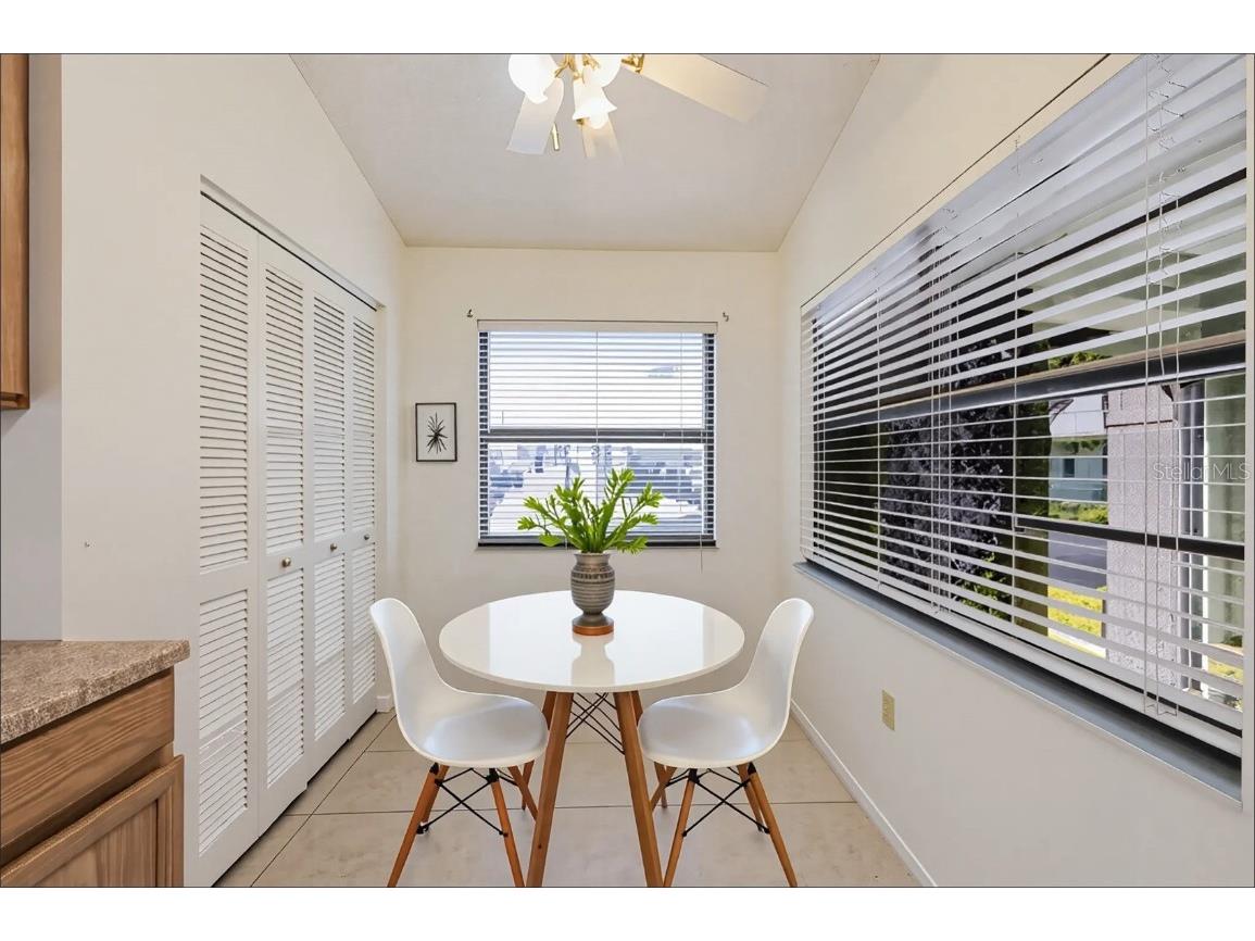 5021 Barrington Circle #302 Sarasota FL 34234 A4663516 image20