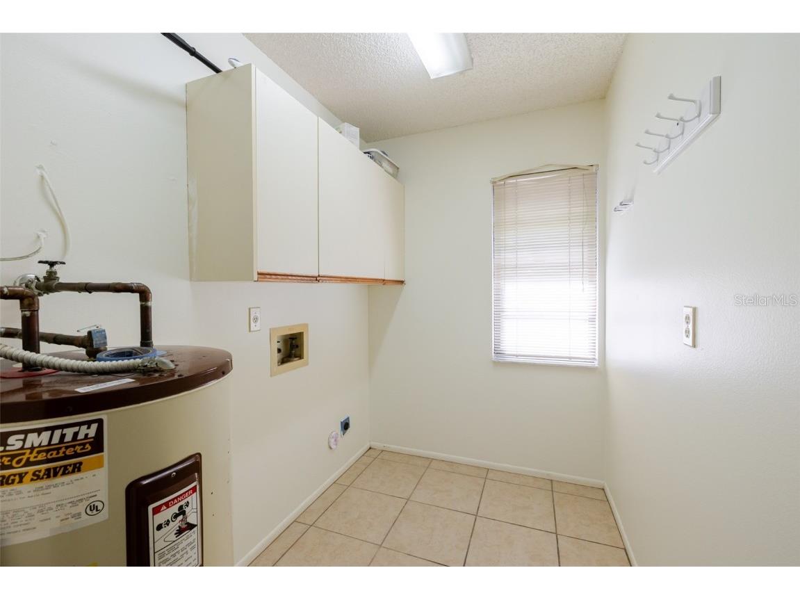 5021 Barrington Circle #302 Sarasota FL 34234 A4663516 image30