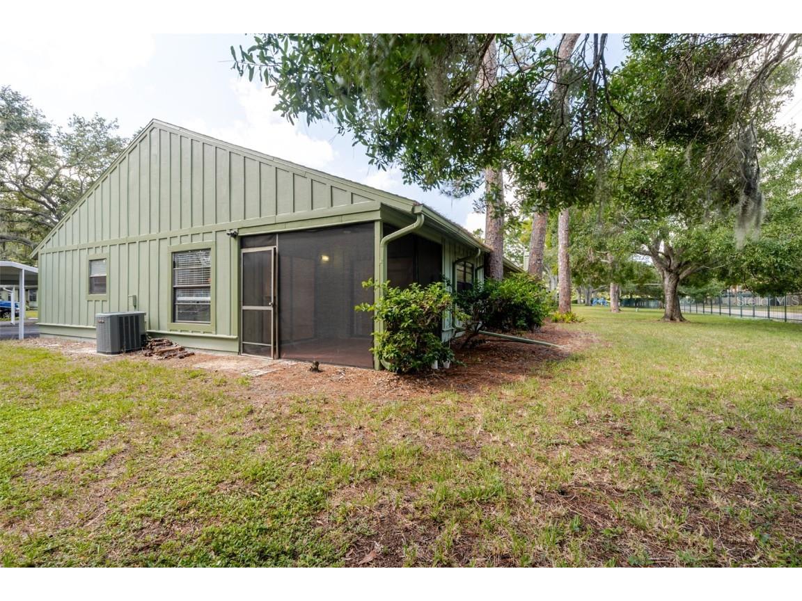 5021 Barrington Circle #302 Sarasota FL 34234 A4663516 image31