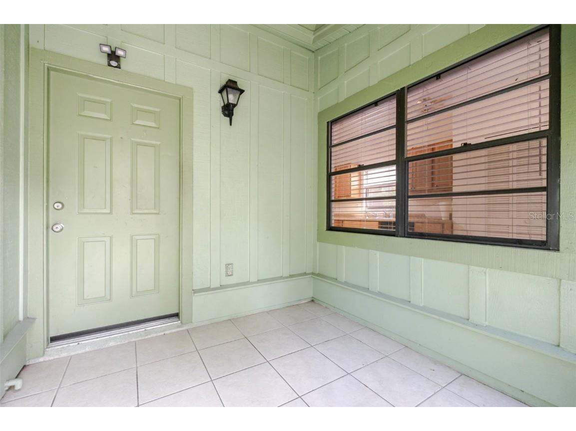 5021 Barrington Circle #302 Sarasota FL 34234 A4663516 image8