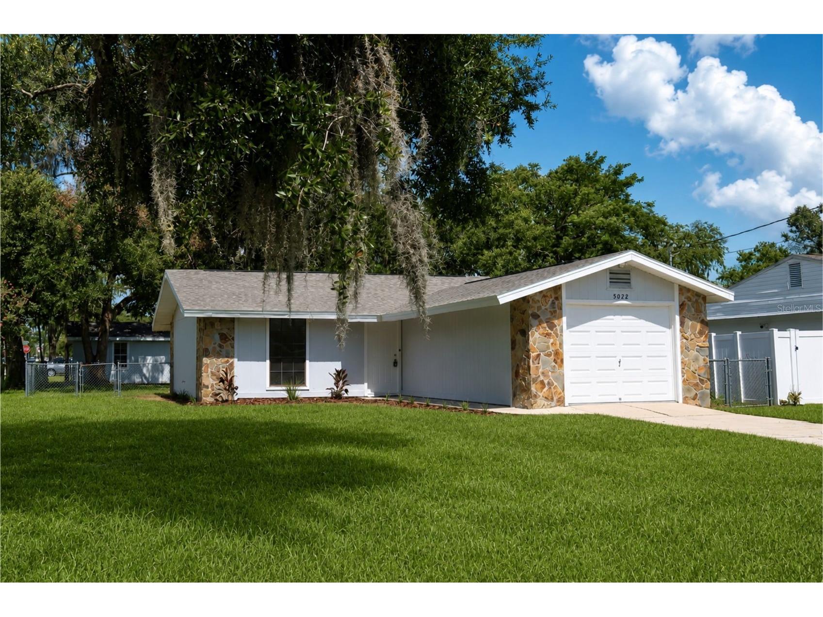 5022 5th Street Zephyrhills FL 33542 TB8505775 image1