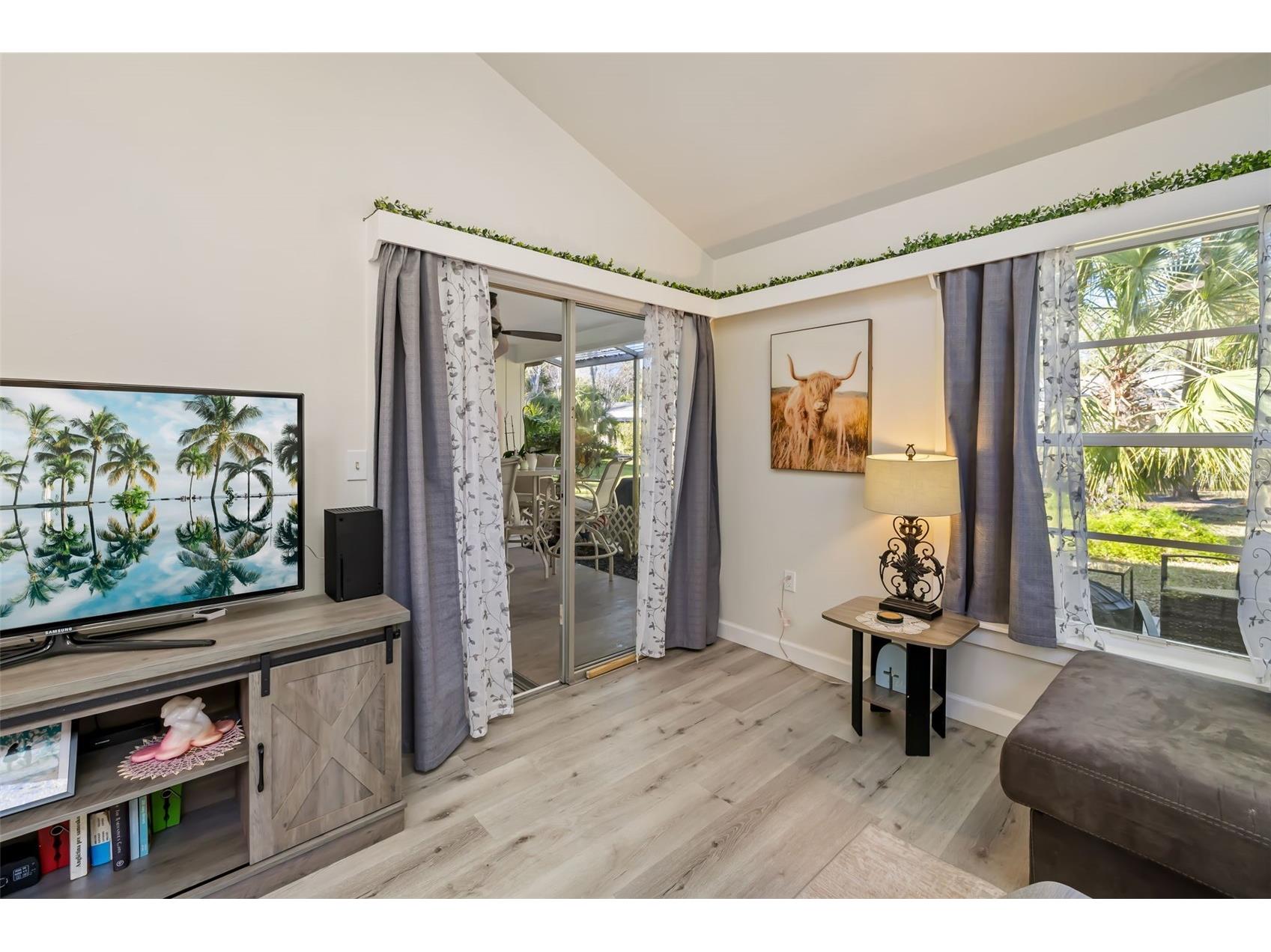 5023 Village Gardens Drive #29 Sarasota FL 34234 A4686540 image14