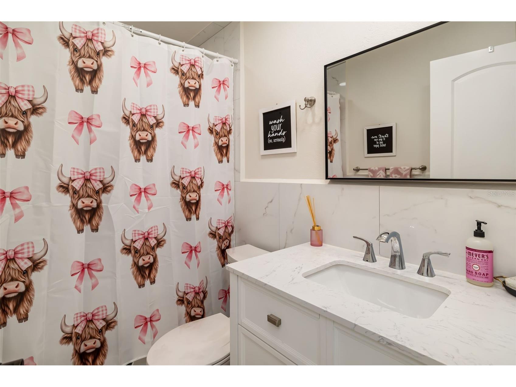 5023 Village Gardens Drive #29 Sarasota FL 34234 A4686540 image16