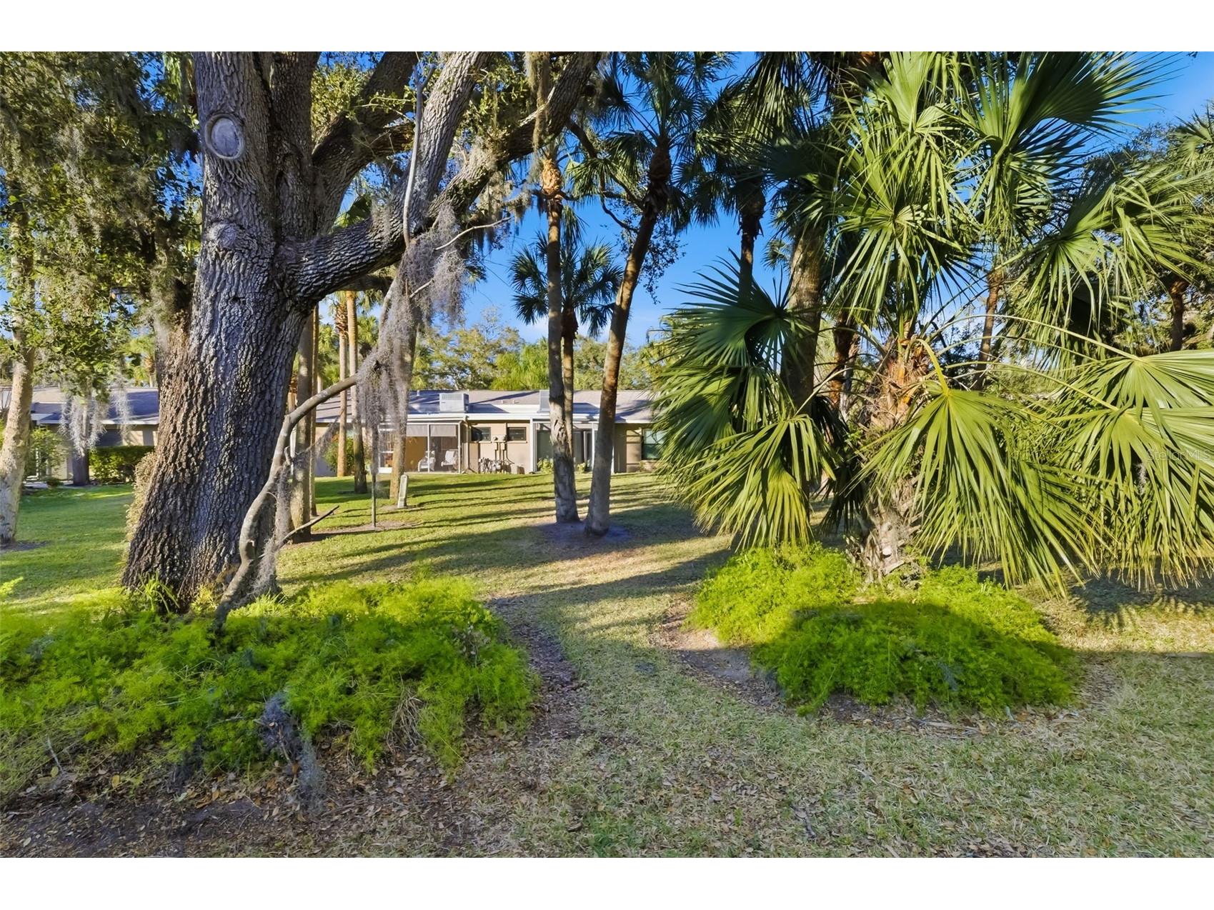 5023 Village Gardens Drive #29 Sarasota FL 34234 A4686540 image34