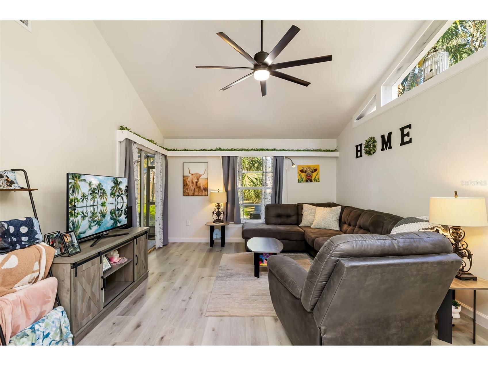 5023 Village Gardens Drive #29 Sarasota FL 34234 A4686540 image4