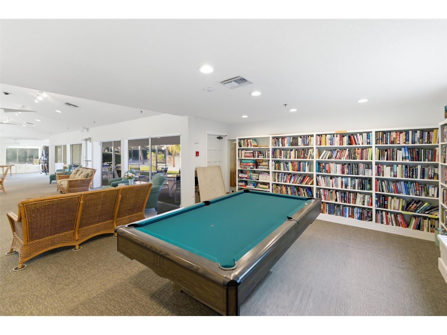 5023 Village Gardens Drive #29 Sarasota FL 34234 A4686540 image40