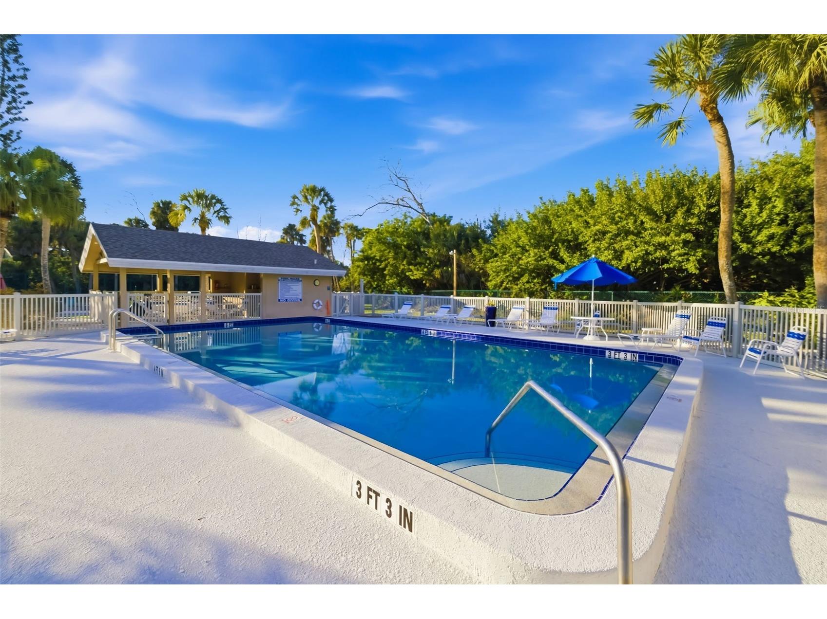 5023 Village Gardens Drive #29 Sarasota FL 34234 A4686540 image48