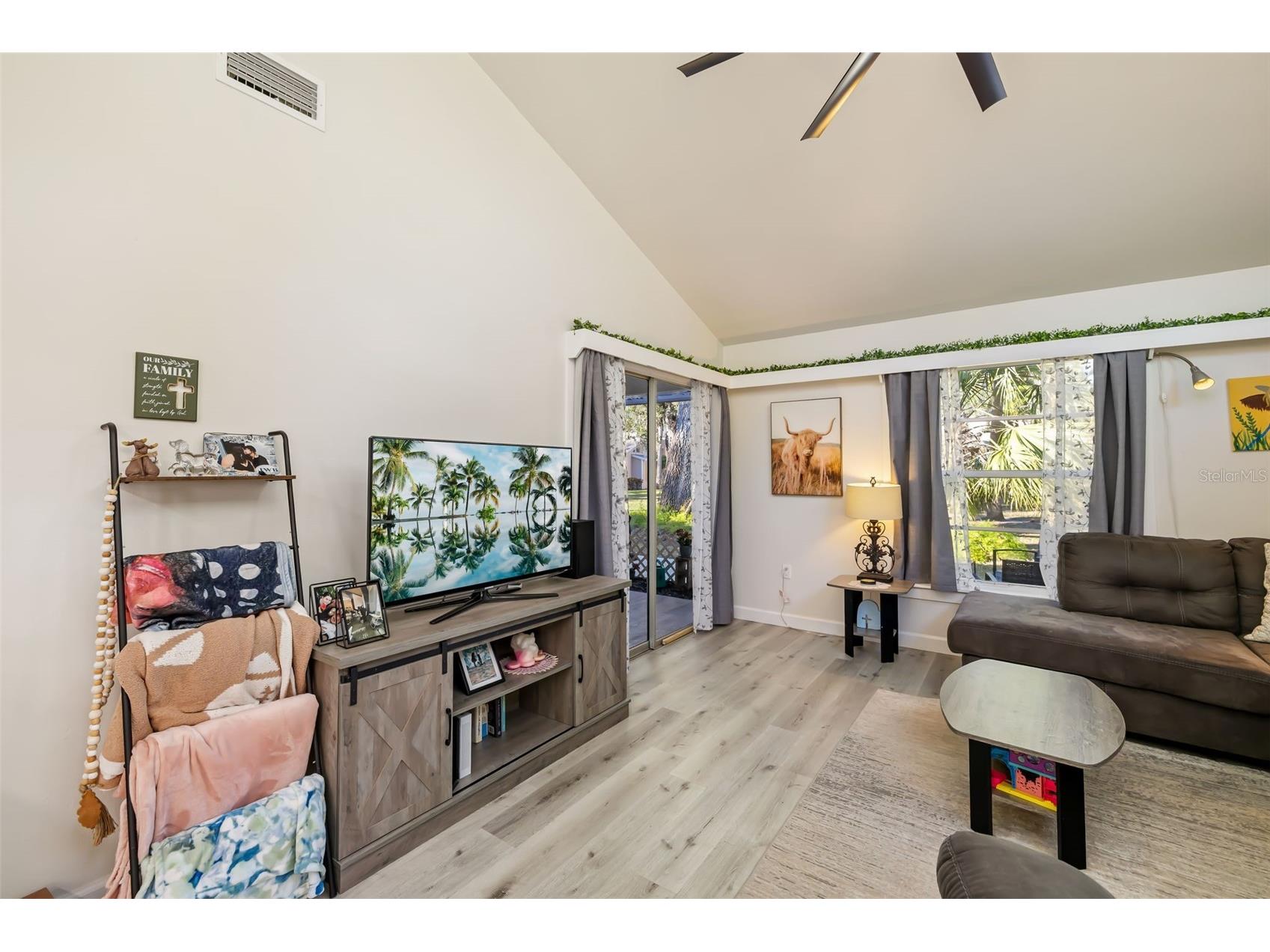 5023 Village Gardens Drive #29 Sarasota FL 34234 A4686540 image6