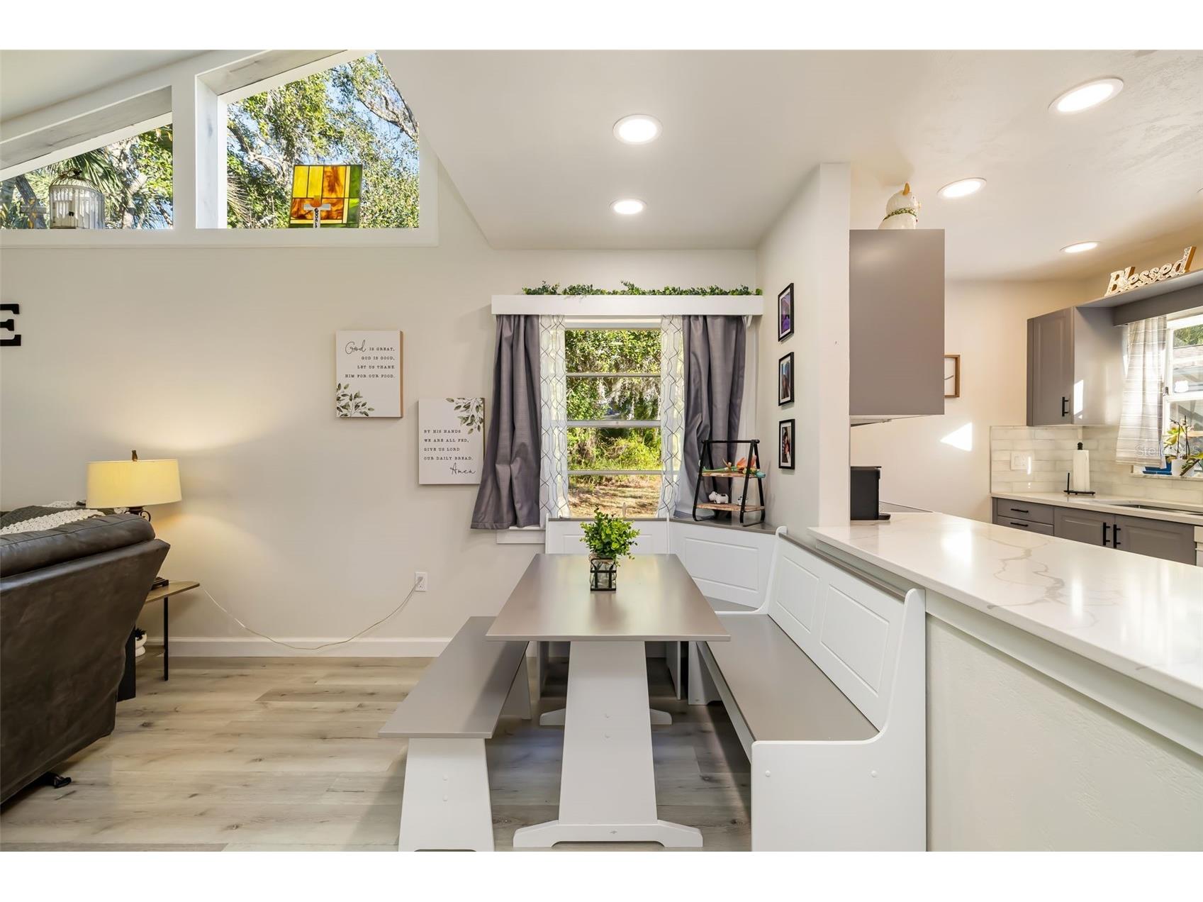 5023 Village Gardens Drive #29 Sarasota FL 34234 A4686540 image8