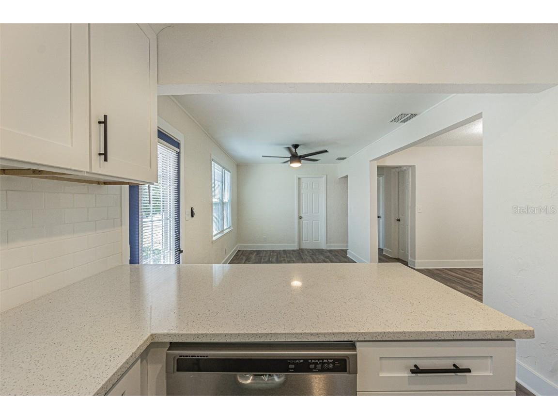 5024 19th Street N Saint Petersburg FL 33714 TB8448538 image11