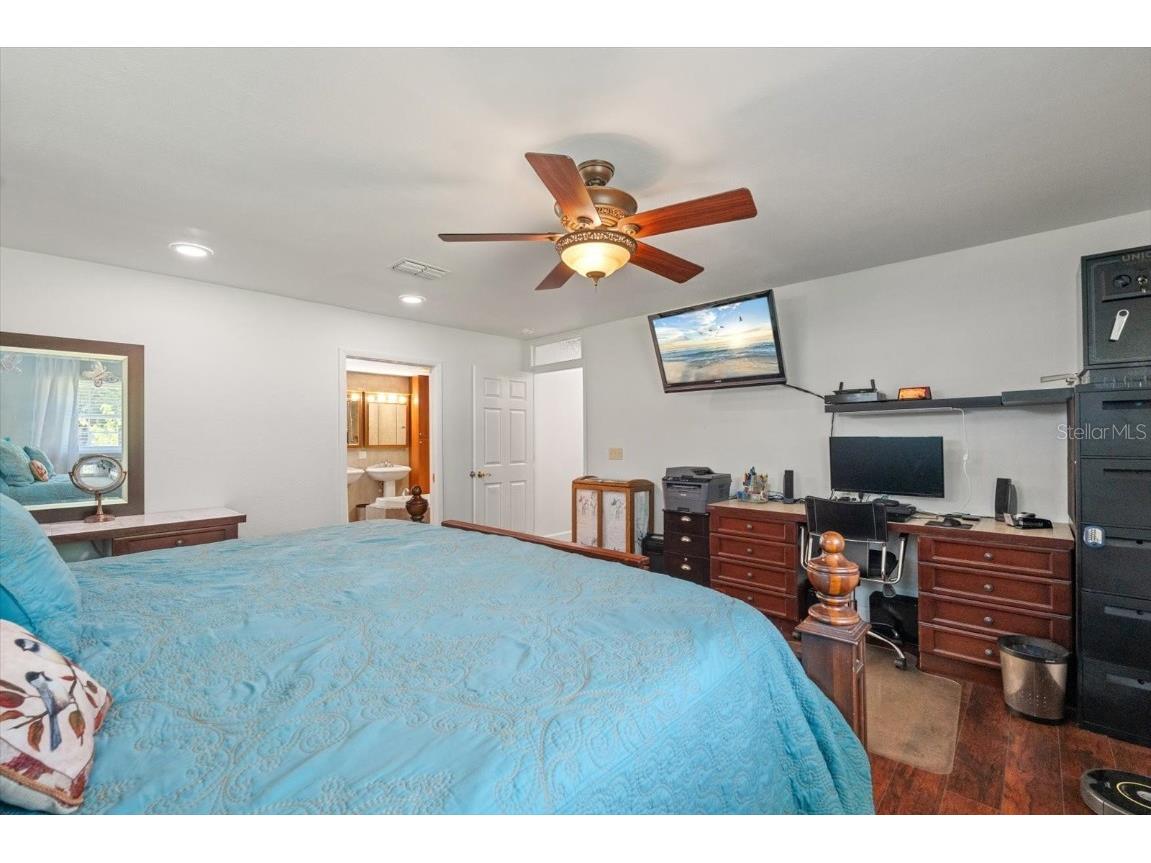 5024 37th Street E Bradenton FL 34203 A4649361 image17